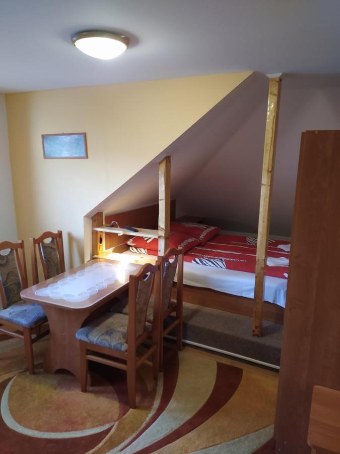 Chalupa Pod Lipami Terchová Buitenkant foto